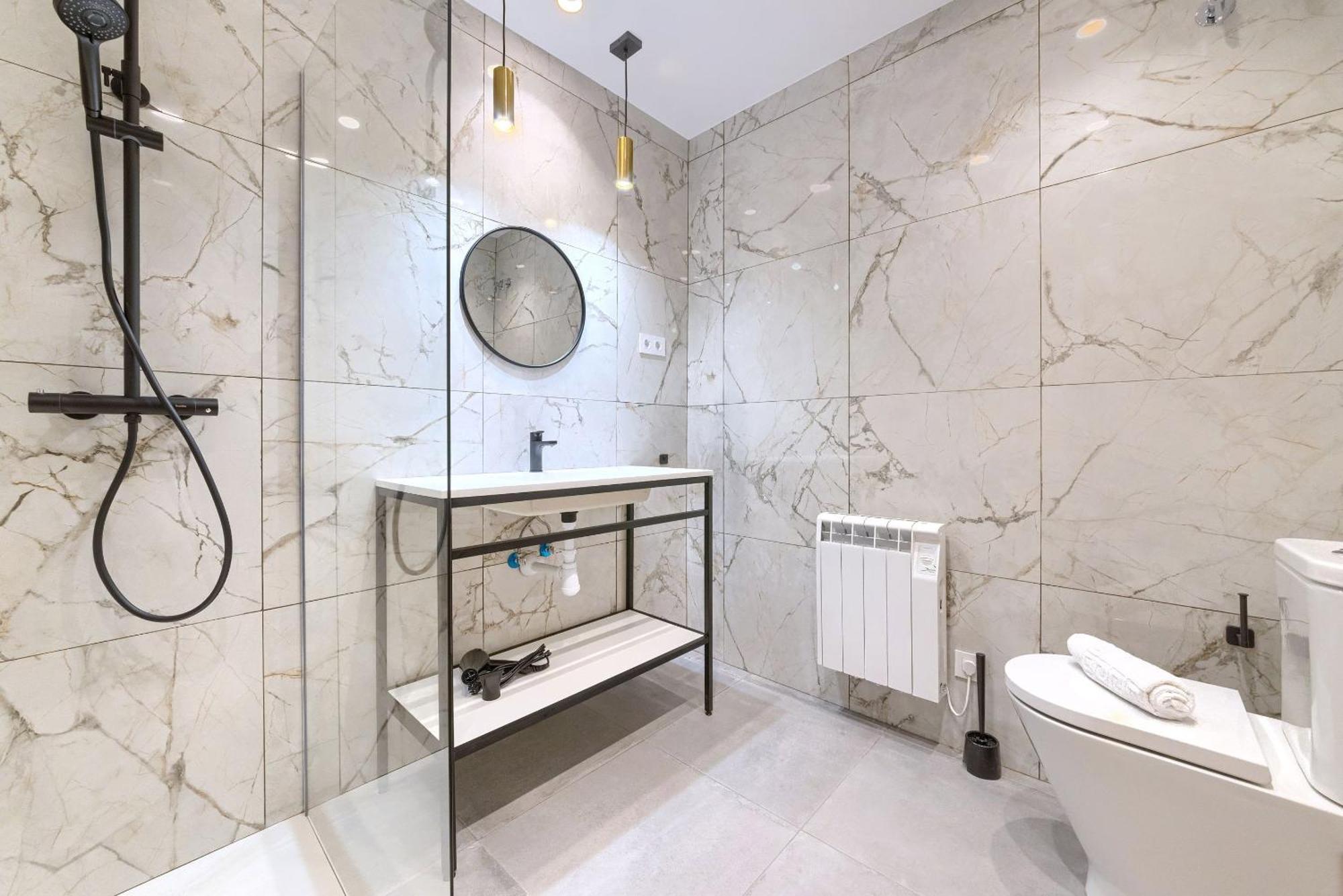 Apartamentos Basarrate Self Check In Бильбао Экстерьер фото