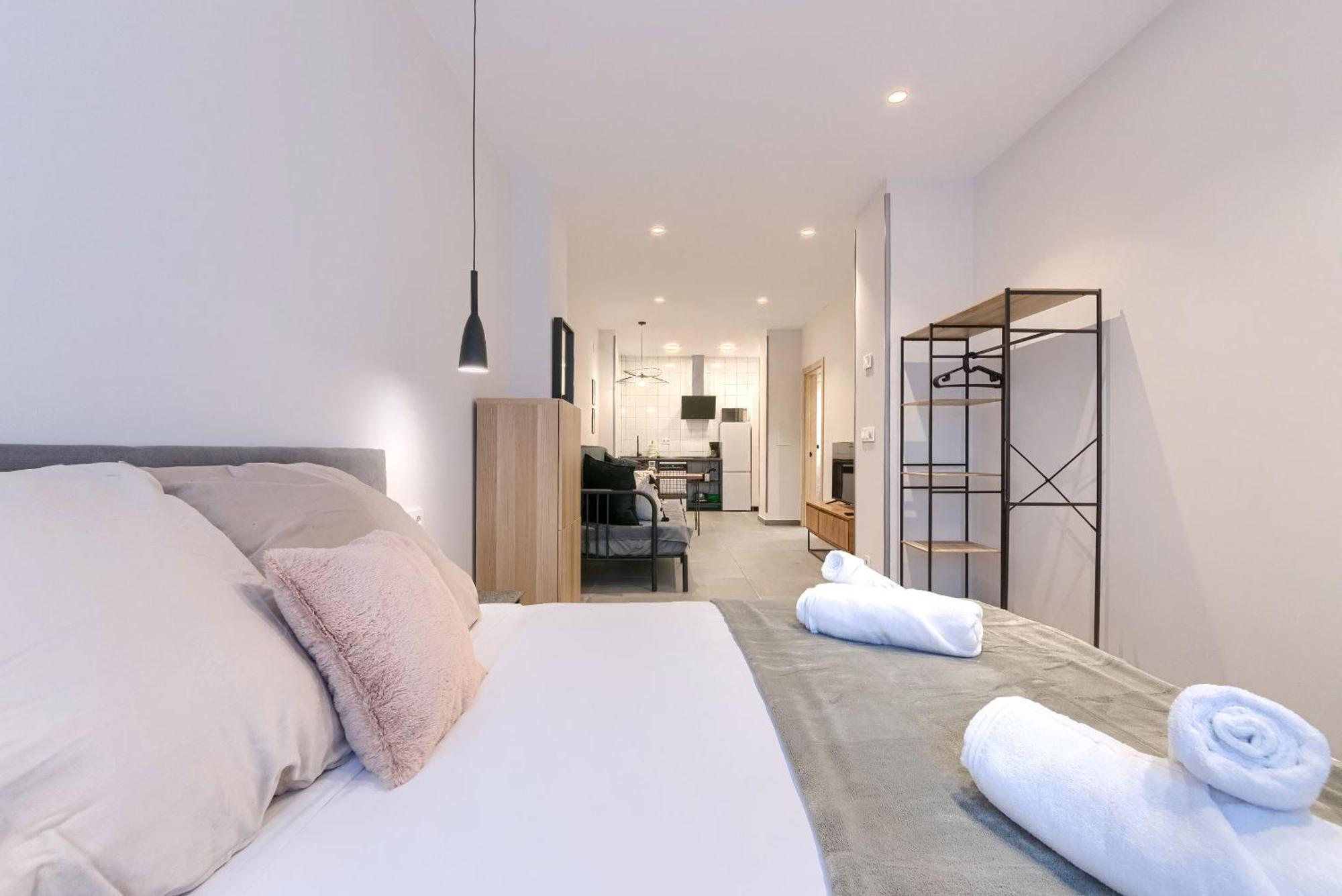 Apartamentos Basarrate Self Check In Бильбао Экстерьер фото